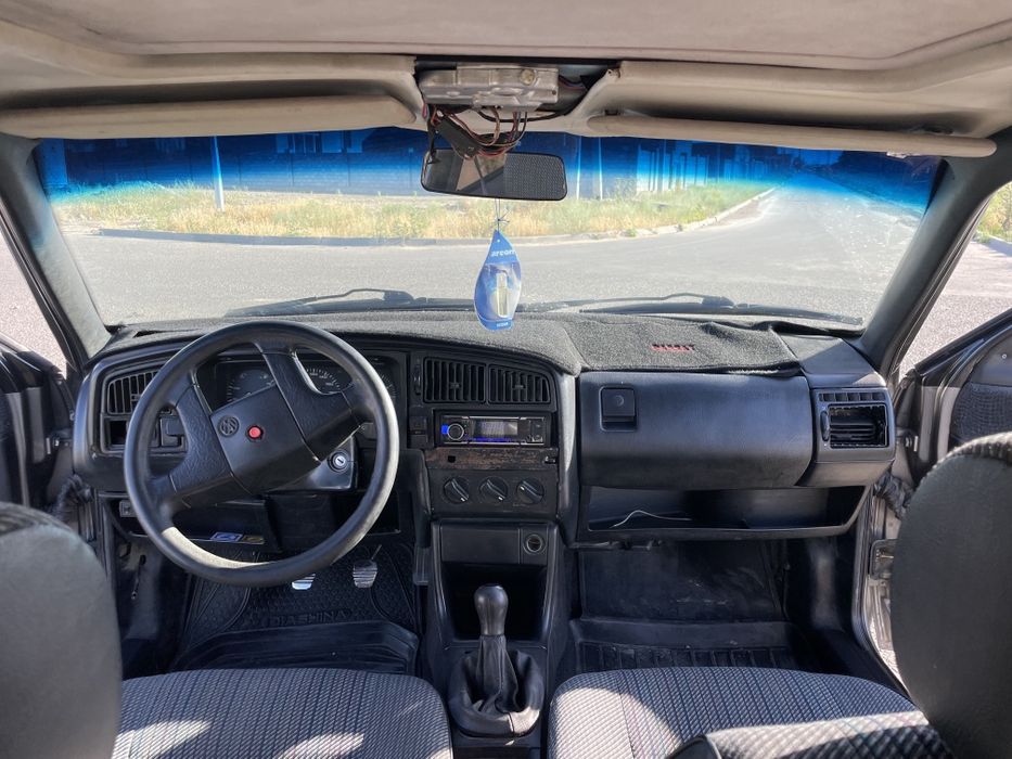 Пассат б3 седан 1991   1.8