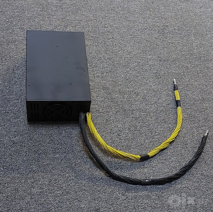 Блок питания  12V  14,4V Blok pitana 12v  14,4v