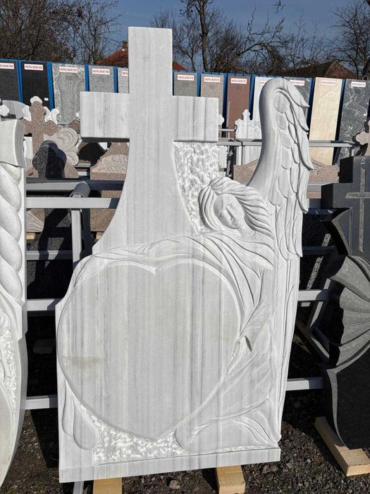 15% reducere la monumente funerare marmura si granit