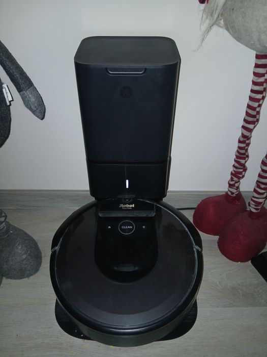Продавам iRobot Roomba Combo i8+