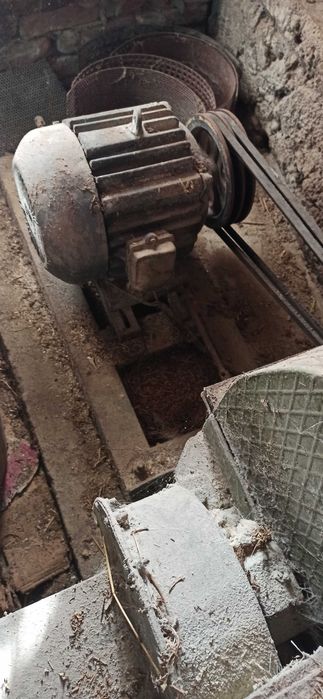 фуражомелка/ярмомелка