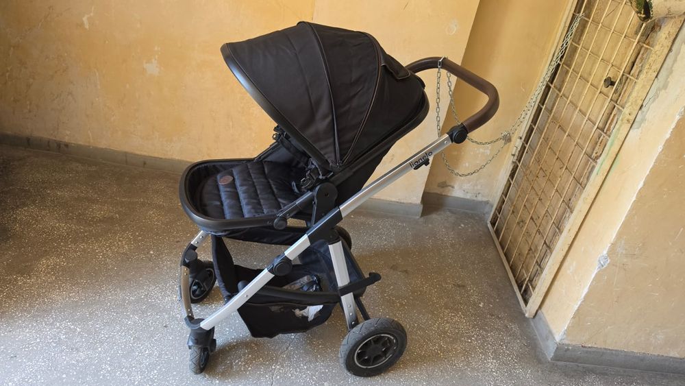Vând cărucior pentru copii,Marca Lionelo