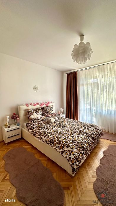 Casă modernă, P+E, 5 camere, 3 băi, teren 3.200 mp, zona Salina Turda