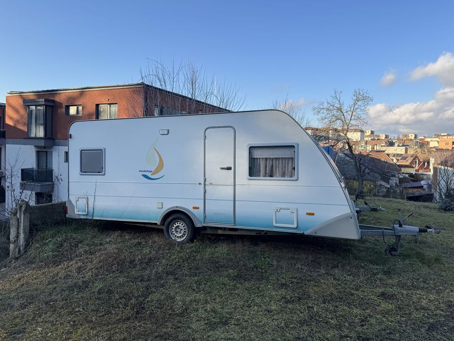 Rulota knaus Eifelland 495 sau schimb pamant la padure!