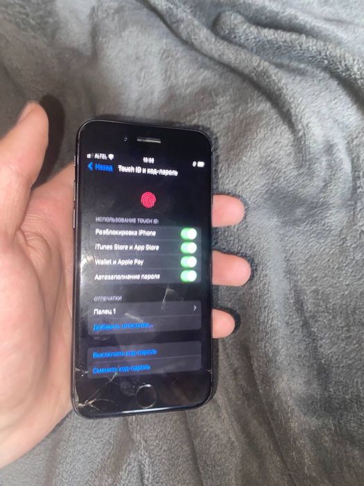 Продам Iphone 8 64gb