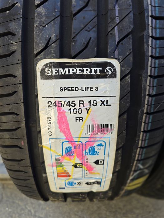 Anvelope de vara 245-45r18 Semperit