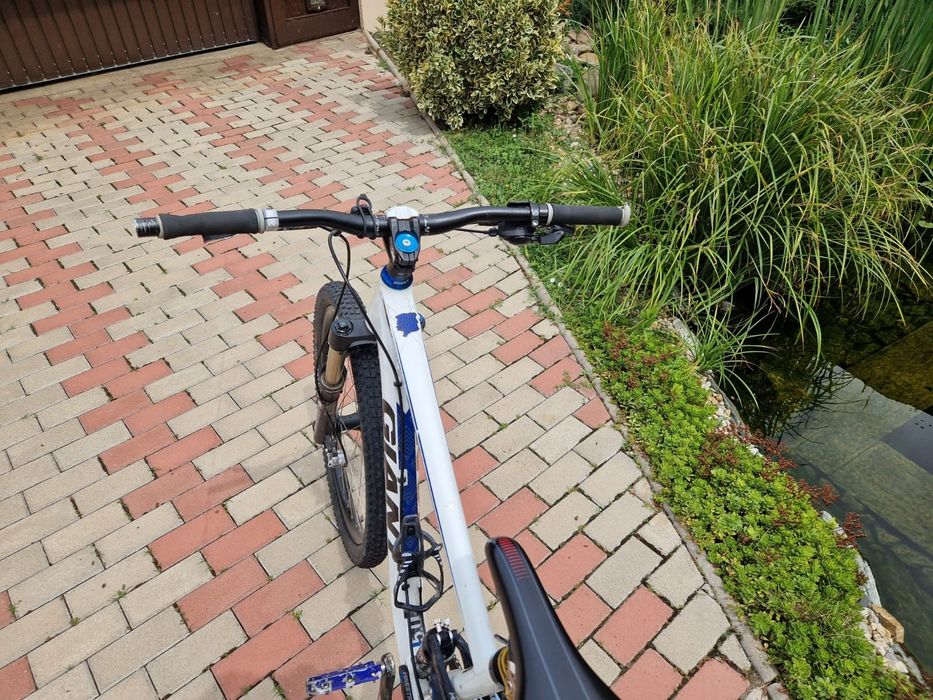 Vand bicicleta mtb Giant trance x5 2012 in stare buna