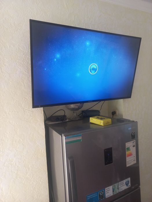 Телевизор moox 49