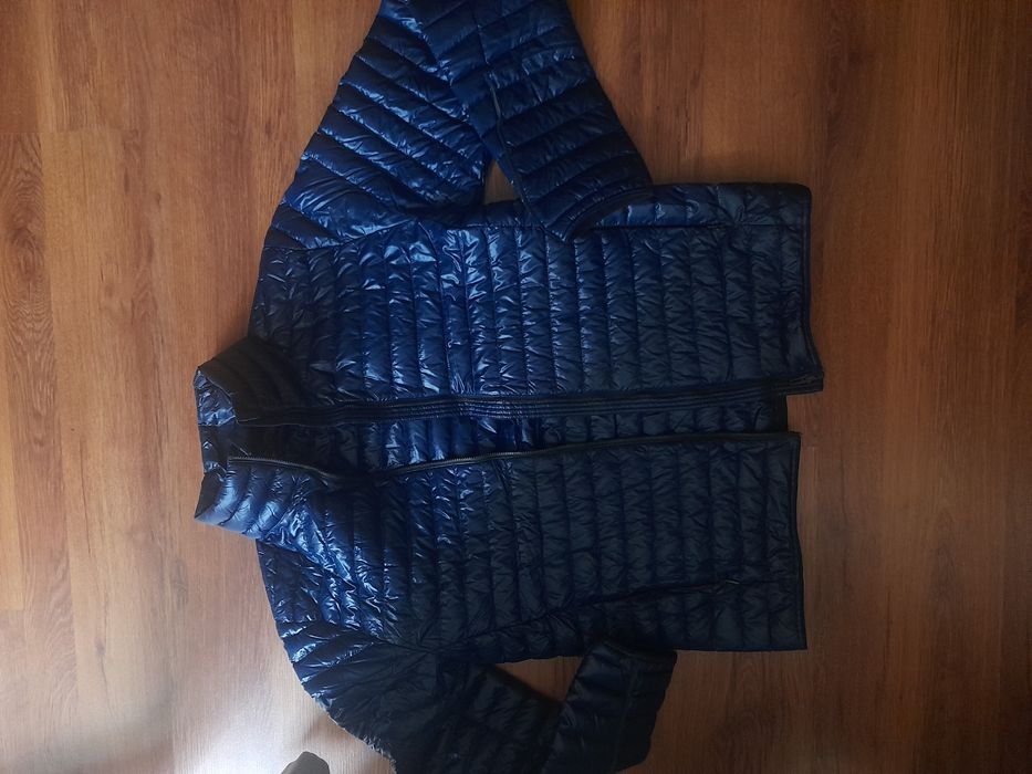 Adidas мъжко яке S- M размер.