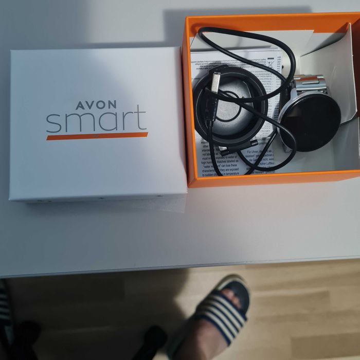 ceas avon smart nou