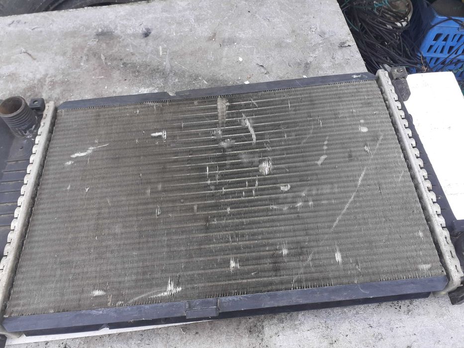 Воден радиатор за bmwe34