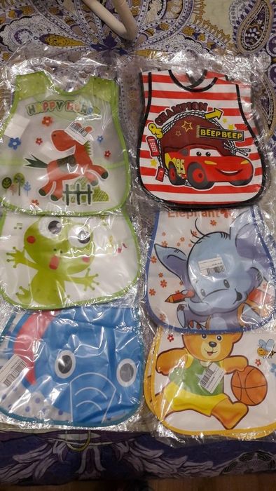 Слюнявчики для детей