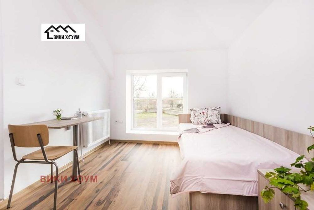 Продава се Хотел в Варна, Център - 8300 кв.м за 139 €/кв.м - Снимка #4