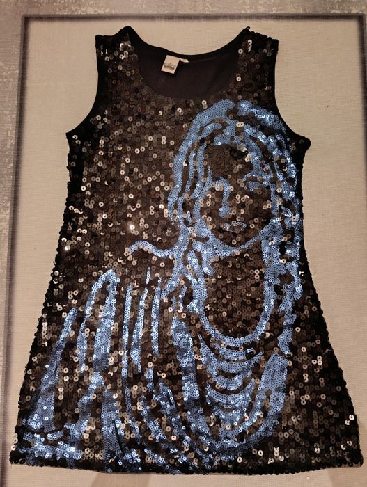 Платье с пайетками детское