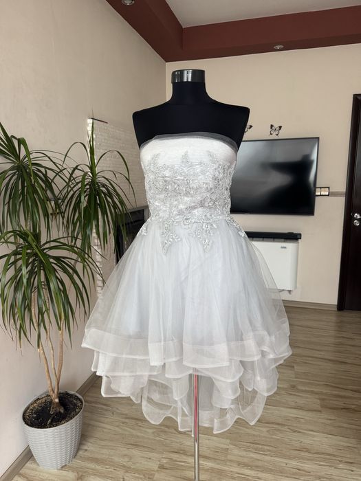 Къса официална рокля- Чисто нова!