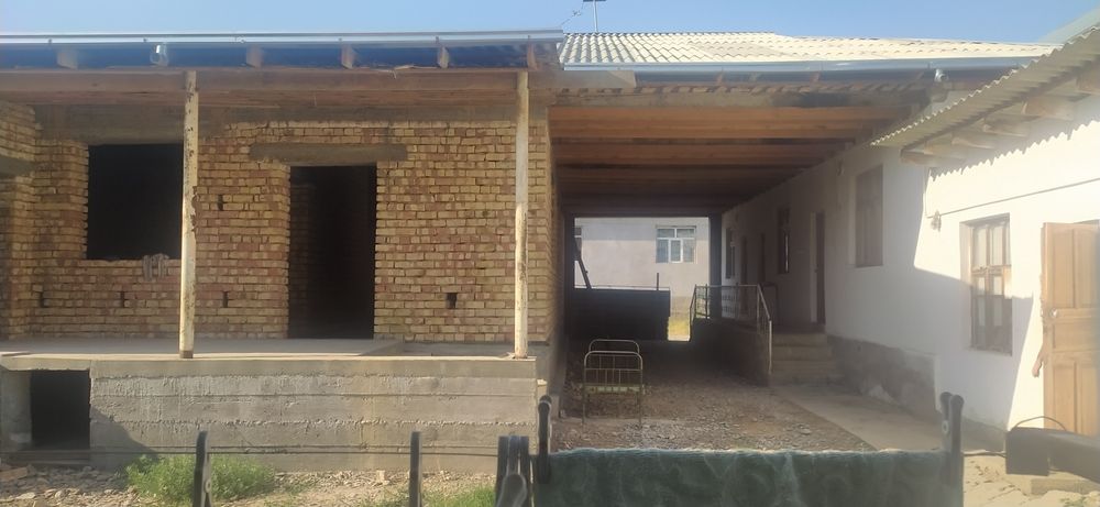 Уй сотилади карапчида мачит оркасида