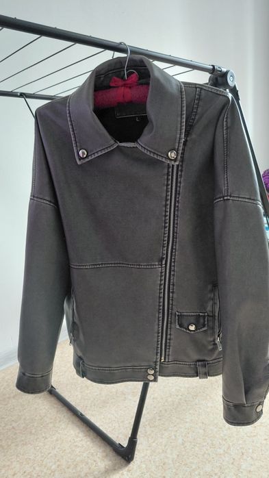 Куртка на весну экокожа