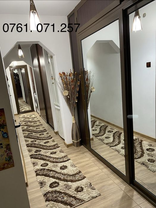 Vând apartament 3 camere decomandat – zonă centrală, lângă Piața Mare, Târgu Jiu