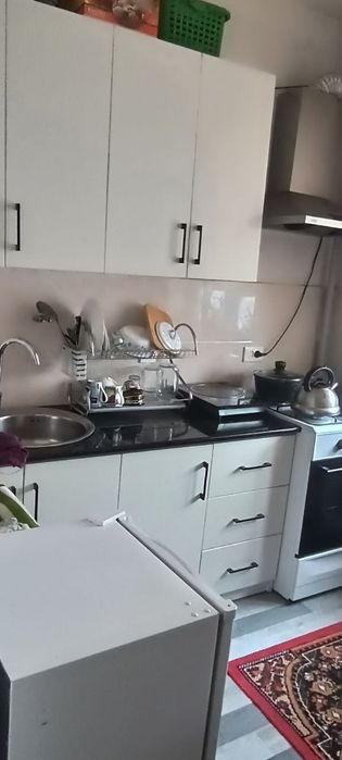 Dom 3 hona 50 m2 tez sotiladi