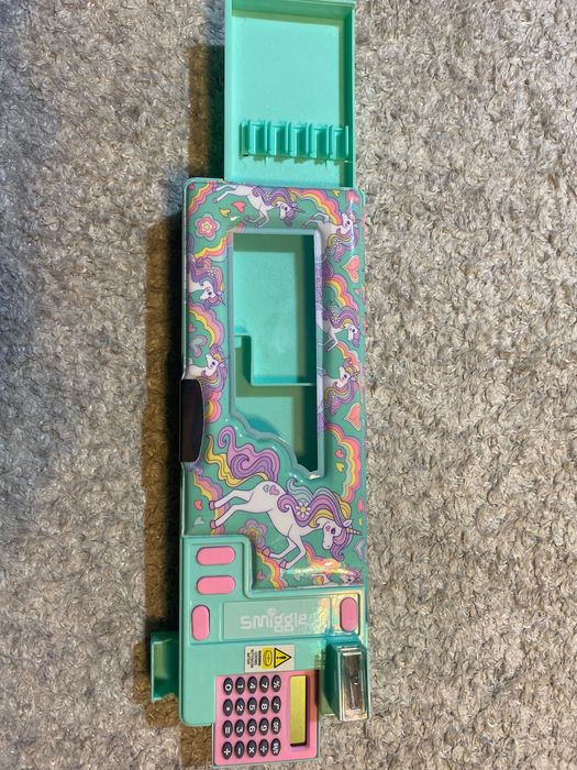 Несесер Smiggle  с калкулатор