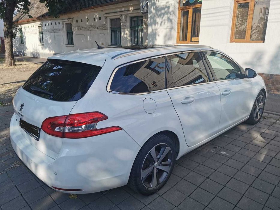 Masina PEUGEOT 308 SW 1,2 benzina 2015