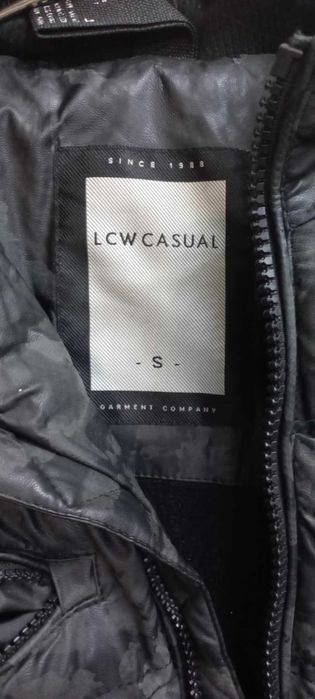 Камуфлажно зимно яке с качулка, размер S, LC Waikiki