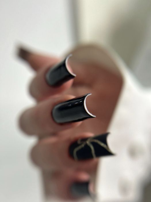 Manichiura -pedichiura