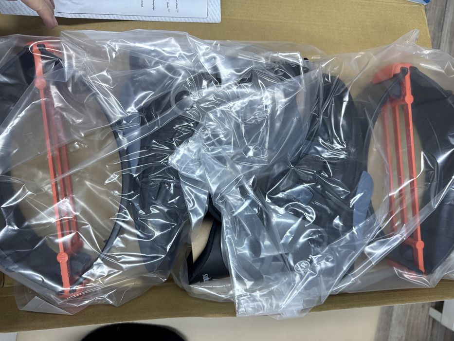 Продам ботинки KANGO оригинал, в размере S (до 39) и М (до 41)