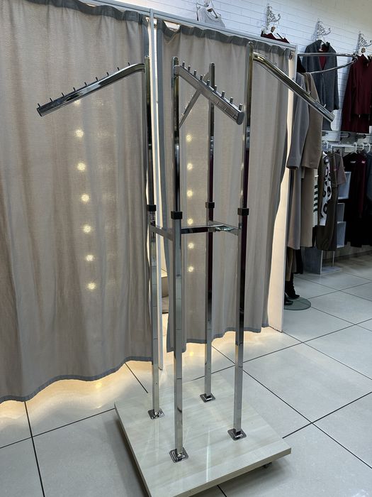 Стойка под одежду