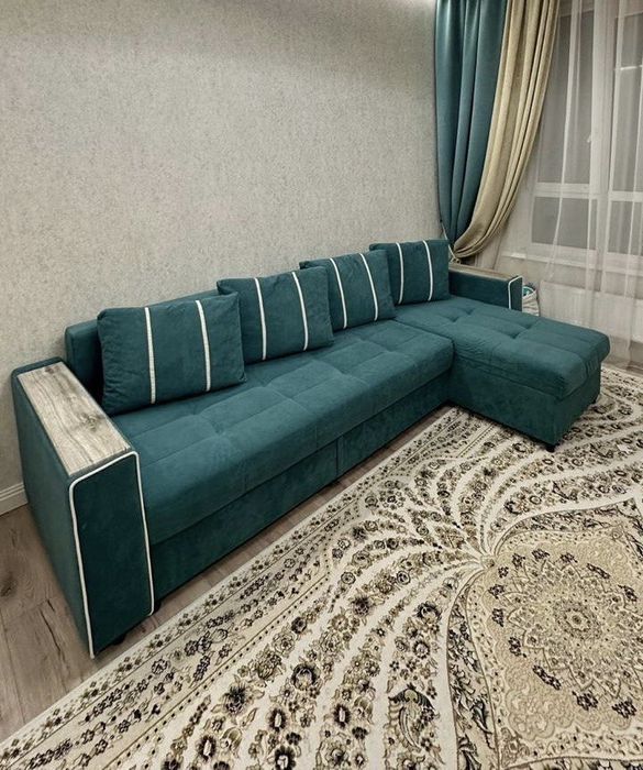 Продам диван угловой