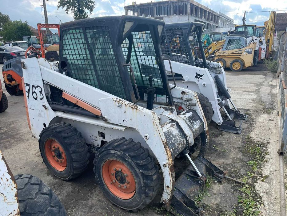 Dezmembrez Bobcat 763