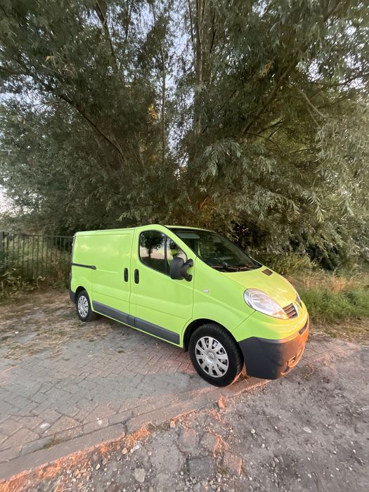 RENAULT Trafic 2011 — imagine 3