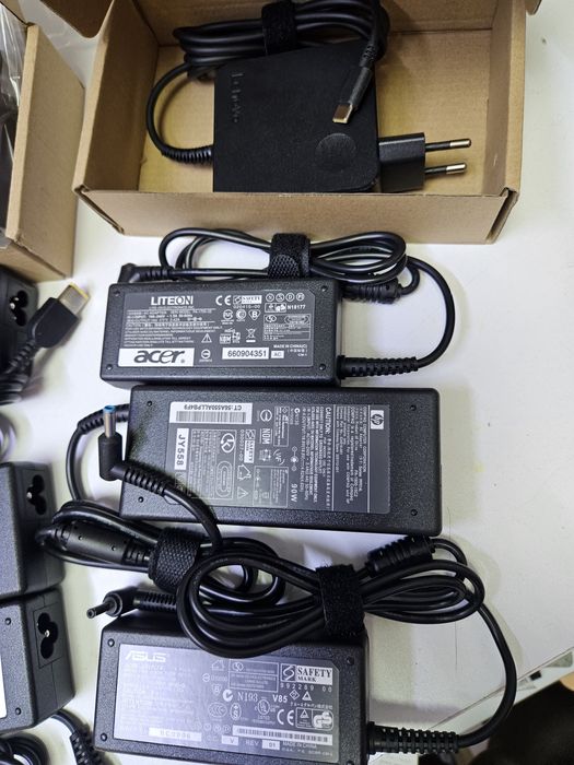 Lenovo,acer,asus,hp,samsung,