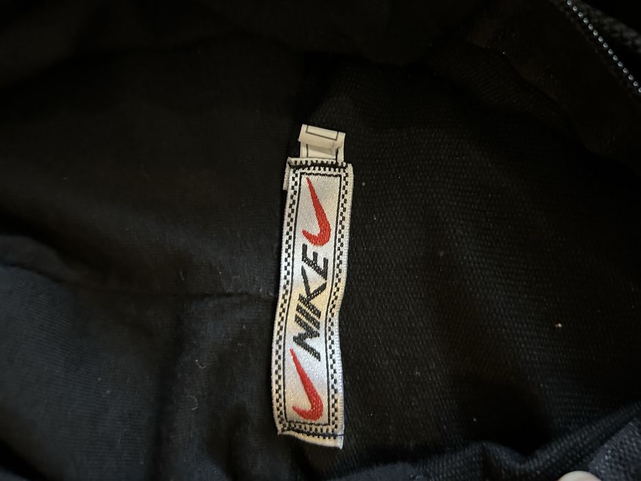 Чисто нов комплект Nike 140