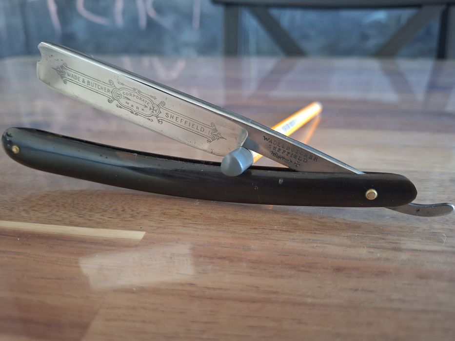 Brici englezesc Wade & Butcher shave ready