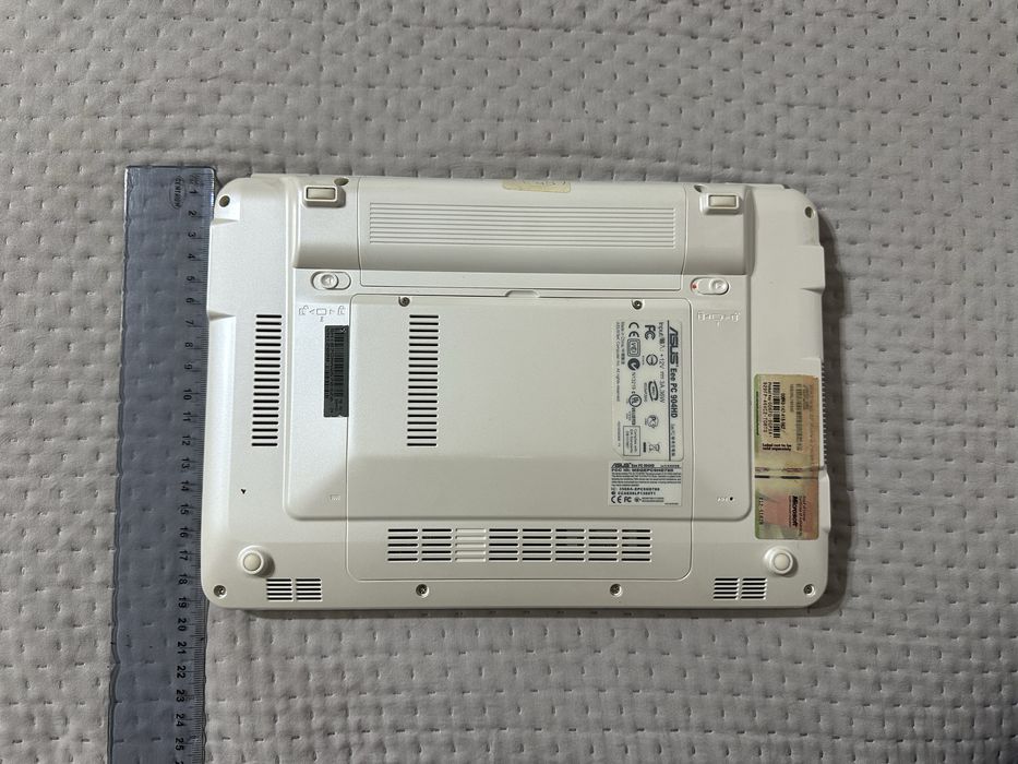 ASUS Eee PC 904HD — Коллекционный Full Set
