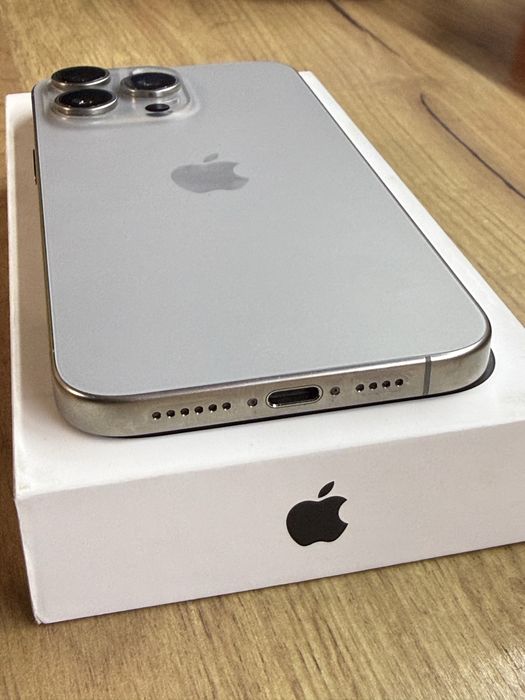 Iphone 15 PRO MAX 512GB Natural Titan Като нов