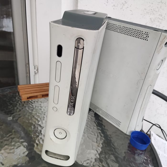 Продават се заедно цената е за всички