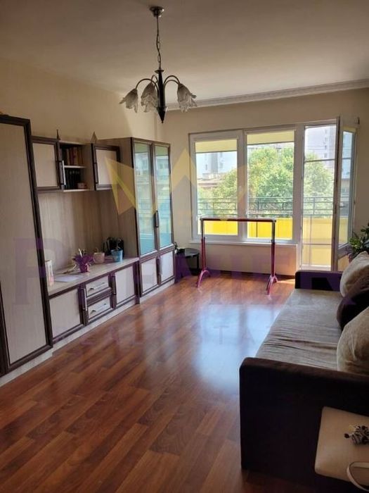 Дава се под наем Четиристаен апартамент в Варна, Чайка - 90 кв.м за 612 € - Снимка #6