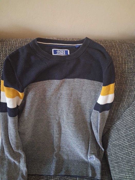 Lot haine baieti 11-12 ani