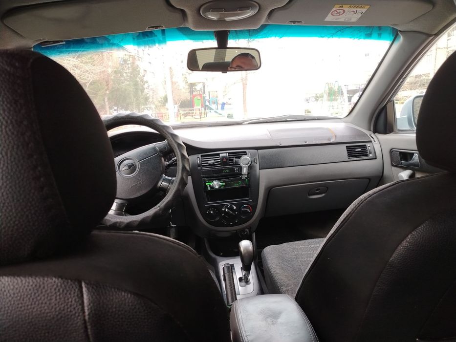 Gentra 1 evro xolati zor yurip turgan moshina