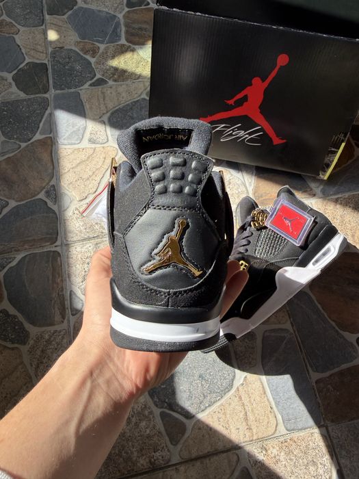 Jordan 4
