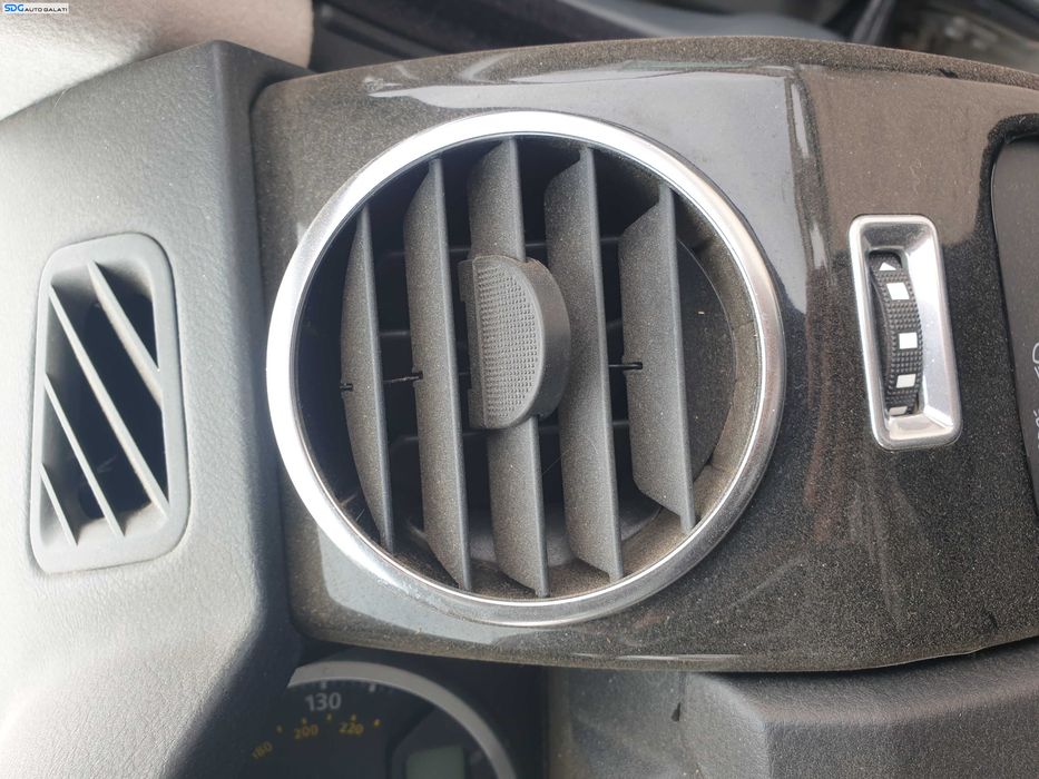 Gura Guri Grila Grile Aerisire Ventilatie Bord Land Rover Discovery 3 L319 2004 - 2009 [K5375]