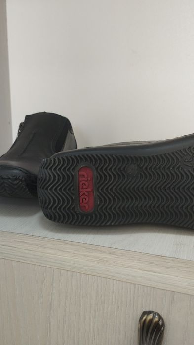 Новая обувь размеры 37-38