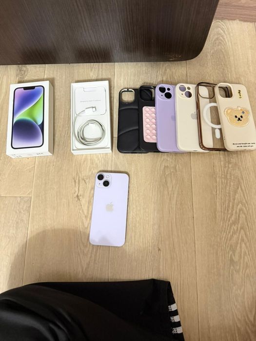 Продам iPhone 14