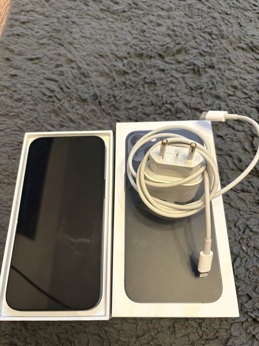 iPhone 13 - 128GB - Liber de retea - Resetat