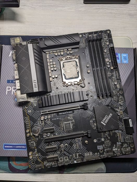 MSI B660 - A PRO DDR4 + 12400f