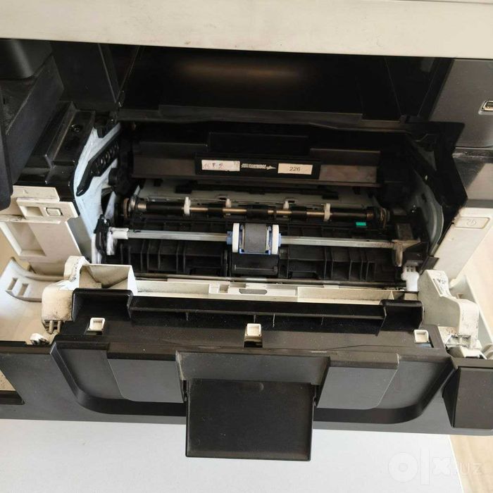 Продается Canon MF421dw + подарок картриджы