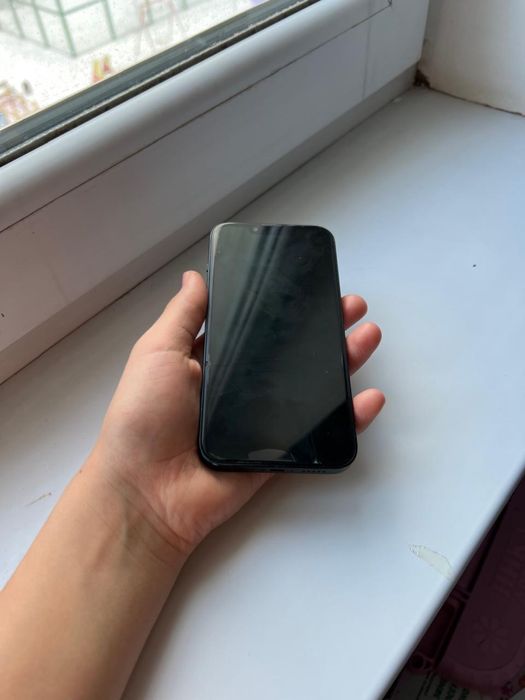 iphone 13 хорошым состоянии