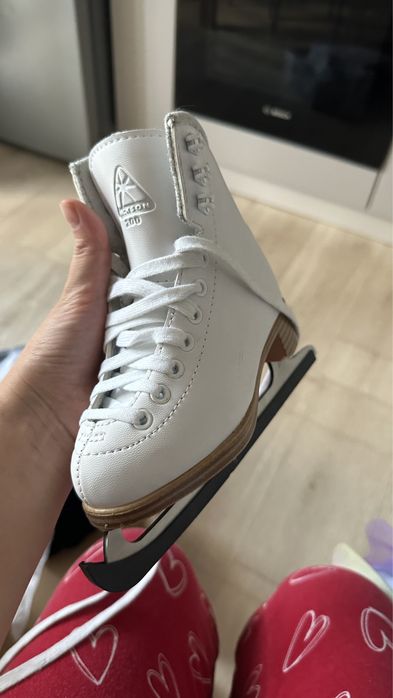 Продам коньки Jackson